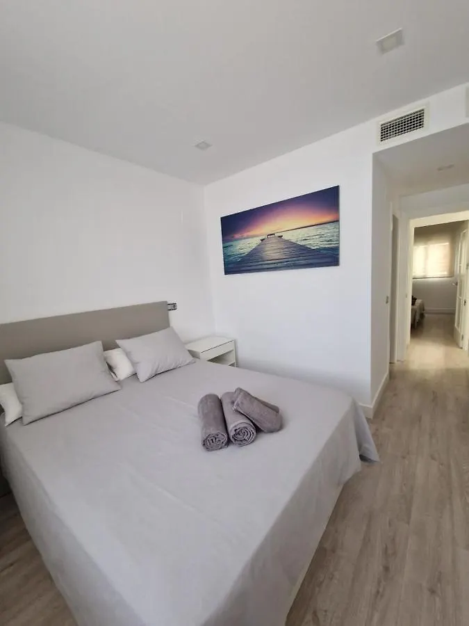 Torremolino'S Paradise Apartment Torremolinos 0*,  Spain